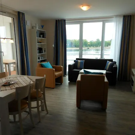 Apartmenthaus Hafenspitze Ap 20, Blickrichtung Binnenhafen Westinnenstadt Apartman *